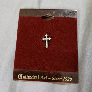 NEW! Beautiful Cross Pin